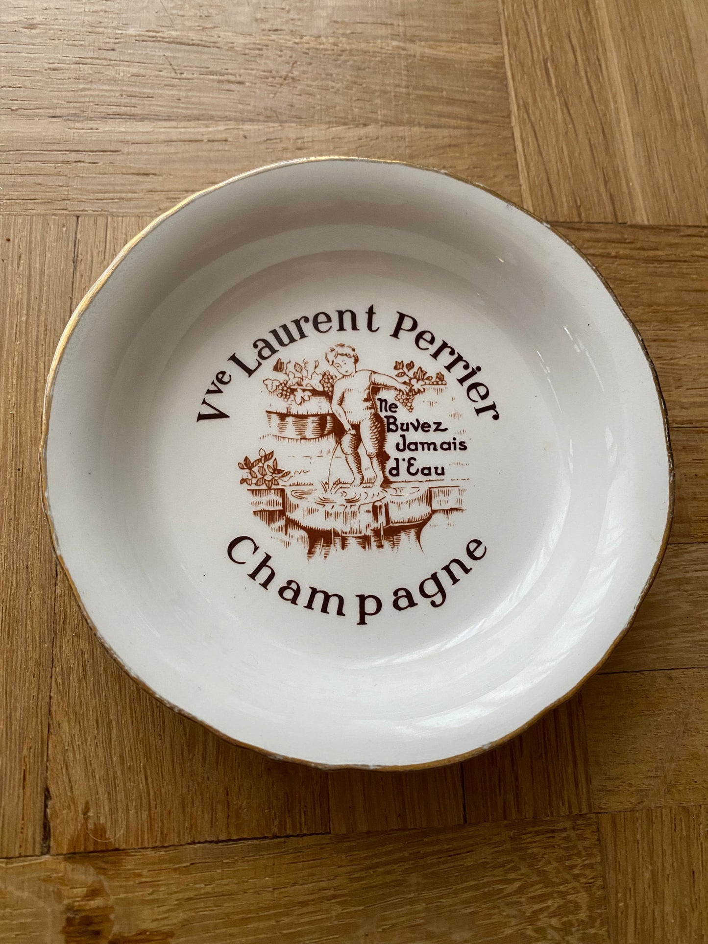 Cendrier marque de Champagne vintage