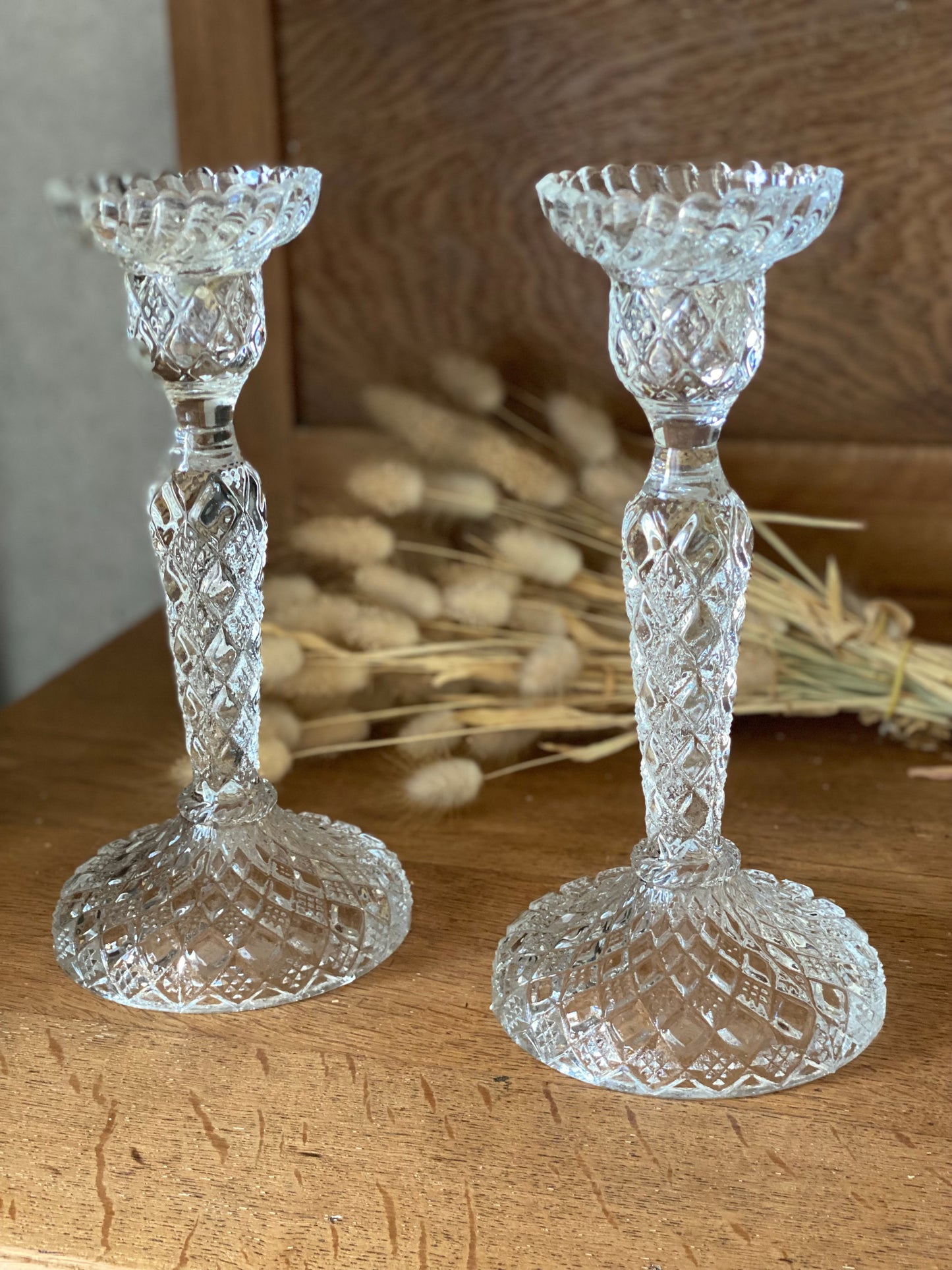 Paire de chandeliers en verre