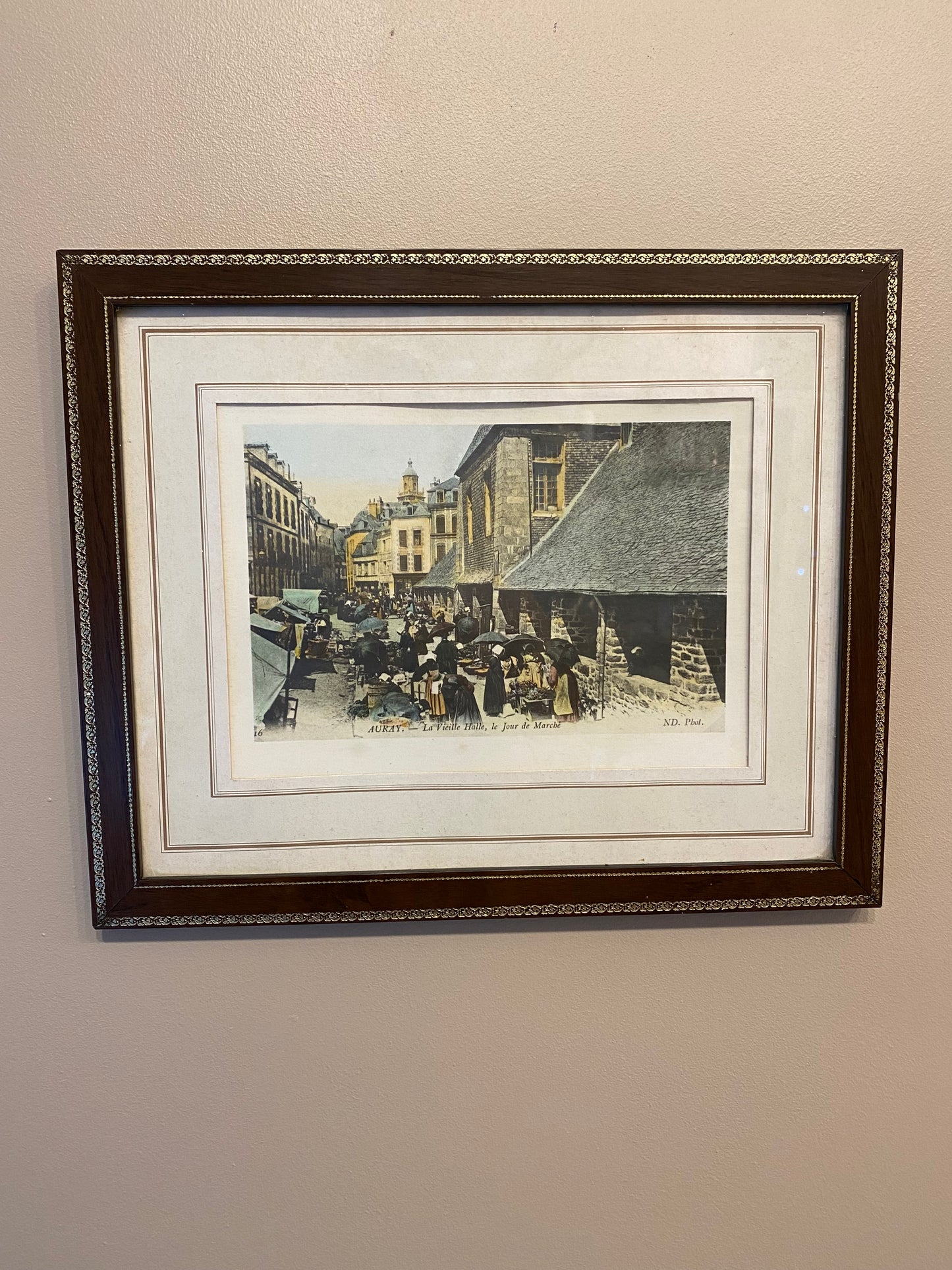 Illustration Auray la vieille halle jour de marché