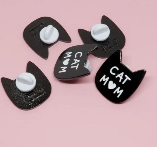 Pin’s "CAT MOM"