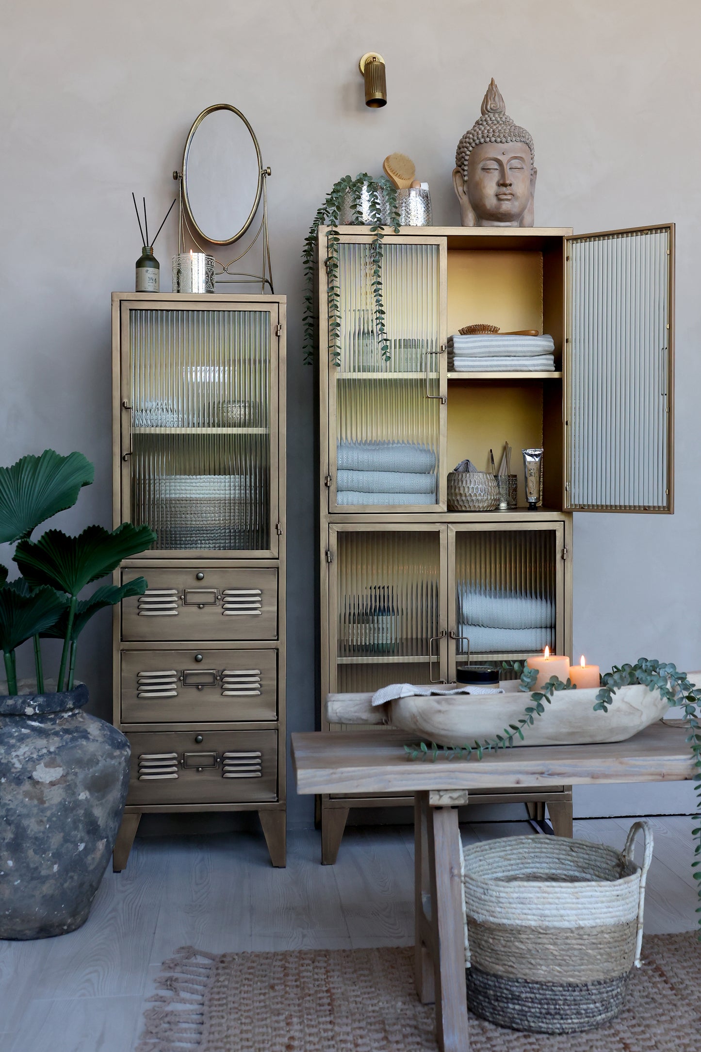 Armoire Vitrine / meuble de rangement