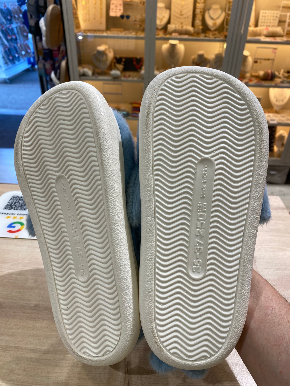 Chaussons requin bleu - du 36 => au 41