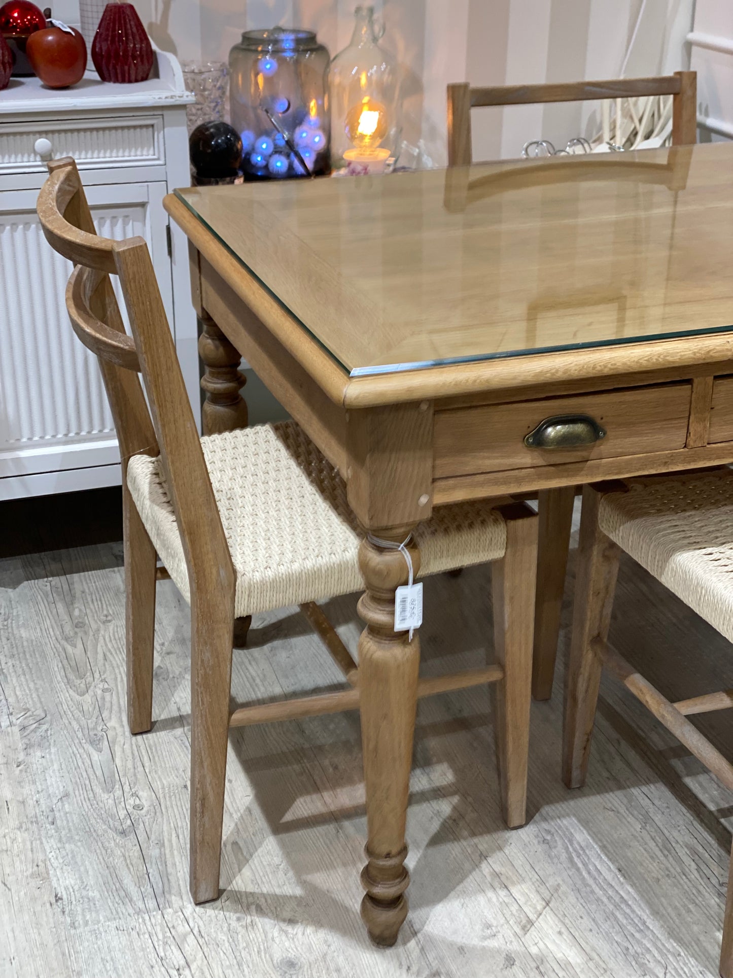 Table 4/6 pers en chêne rénovée