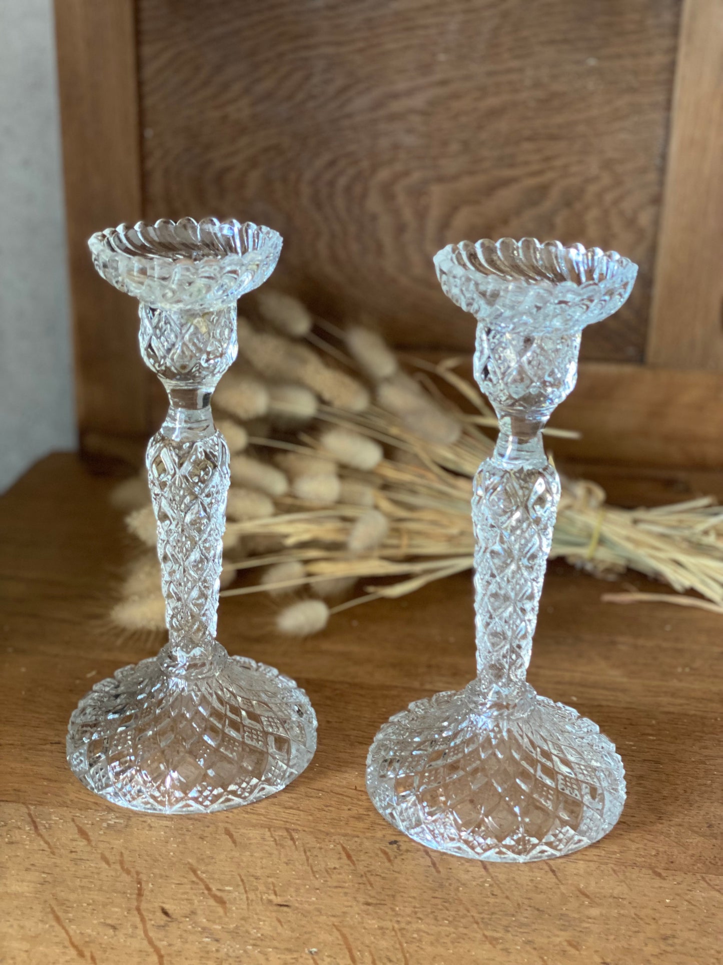 Paire de chandeliers en verre