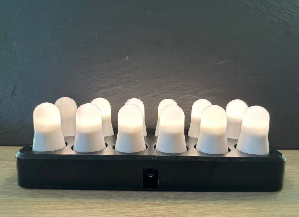 PLATEAU DE 4 BOUGIES RECHARGEABLE PAR INDUCTION + TELECOMMANDE