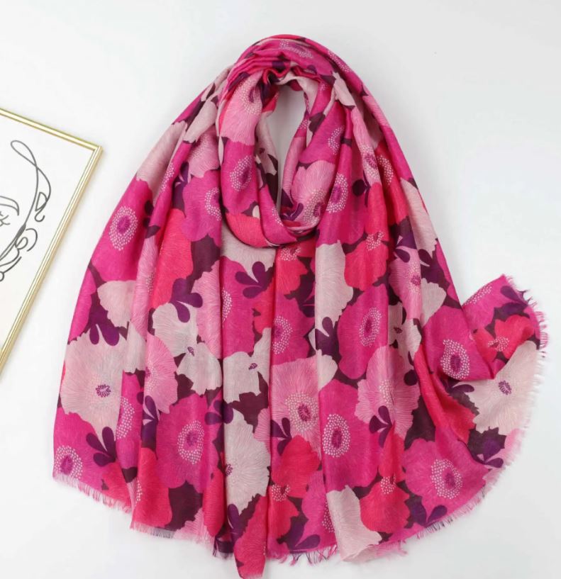 Grand foulard imprimé fleurs roses