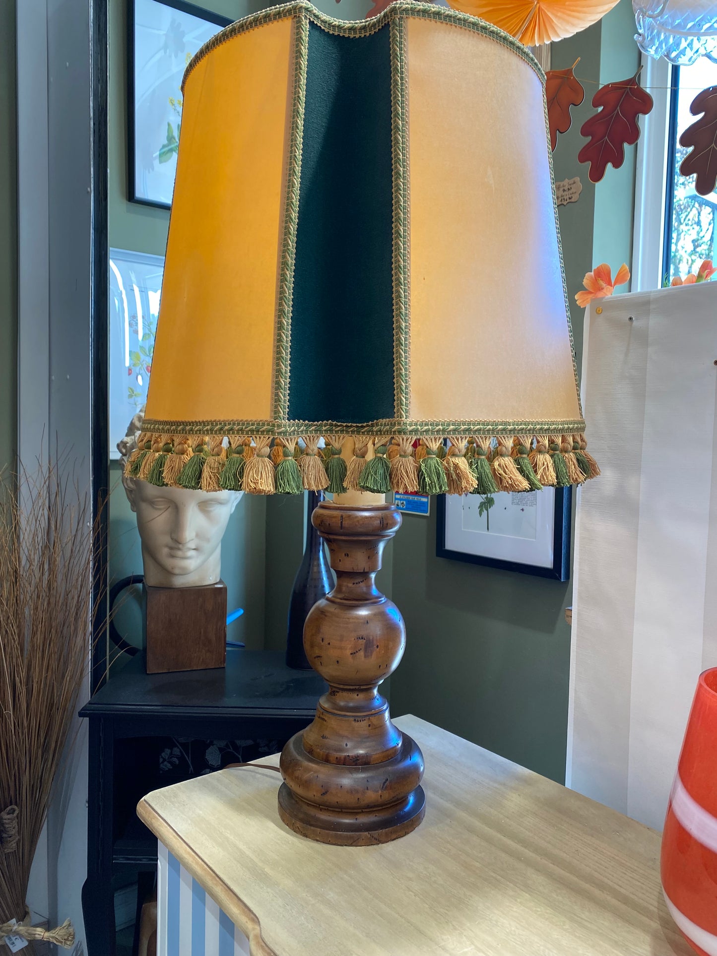 Grande lampe ancienne pied bois