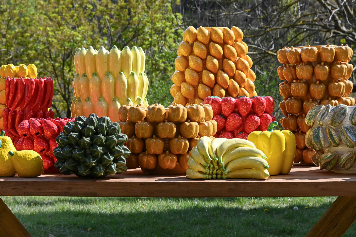 Vase en grès 'bananes'