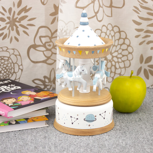 Carrousel en bois naturel