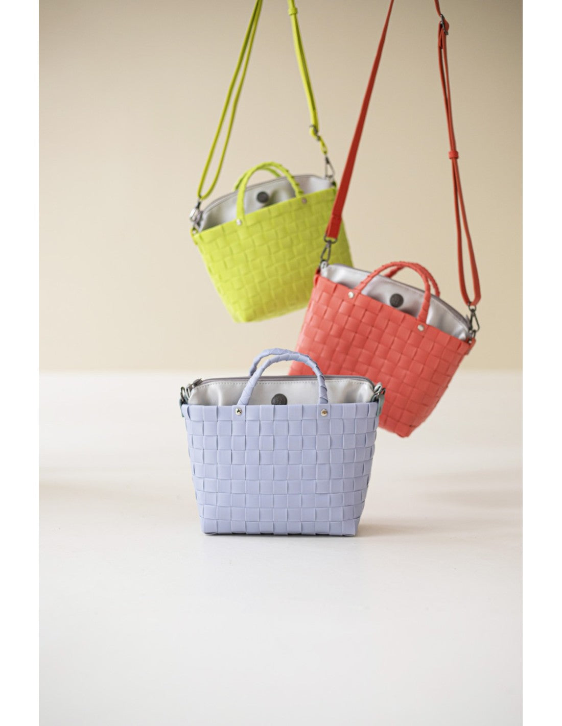 Sac bandoulière 'Dash' d'HANDED BY - coloris pale blue grey