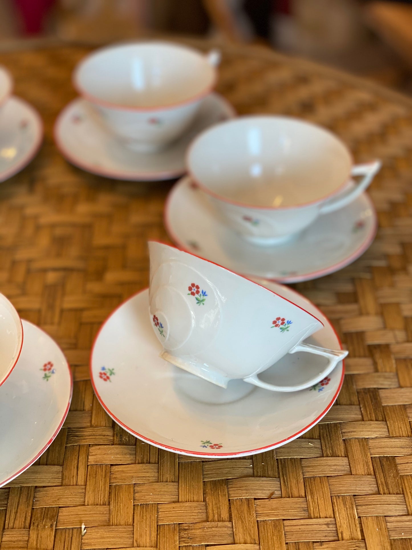 6 tasses à thé / café ancien Tchécoslovaquie