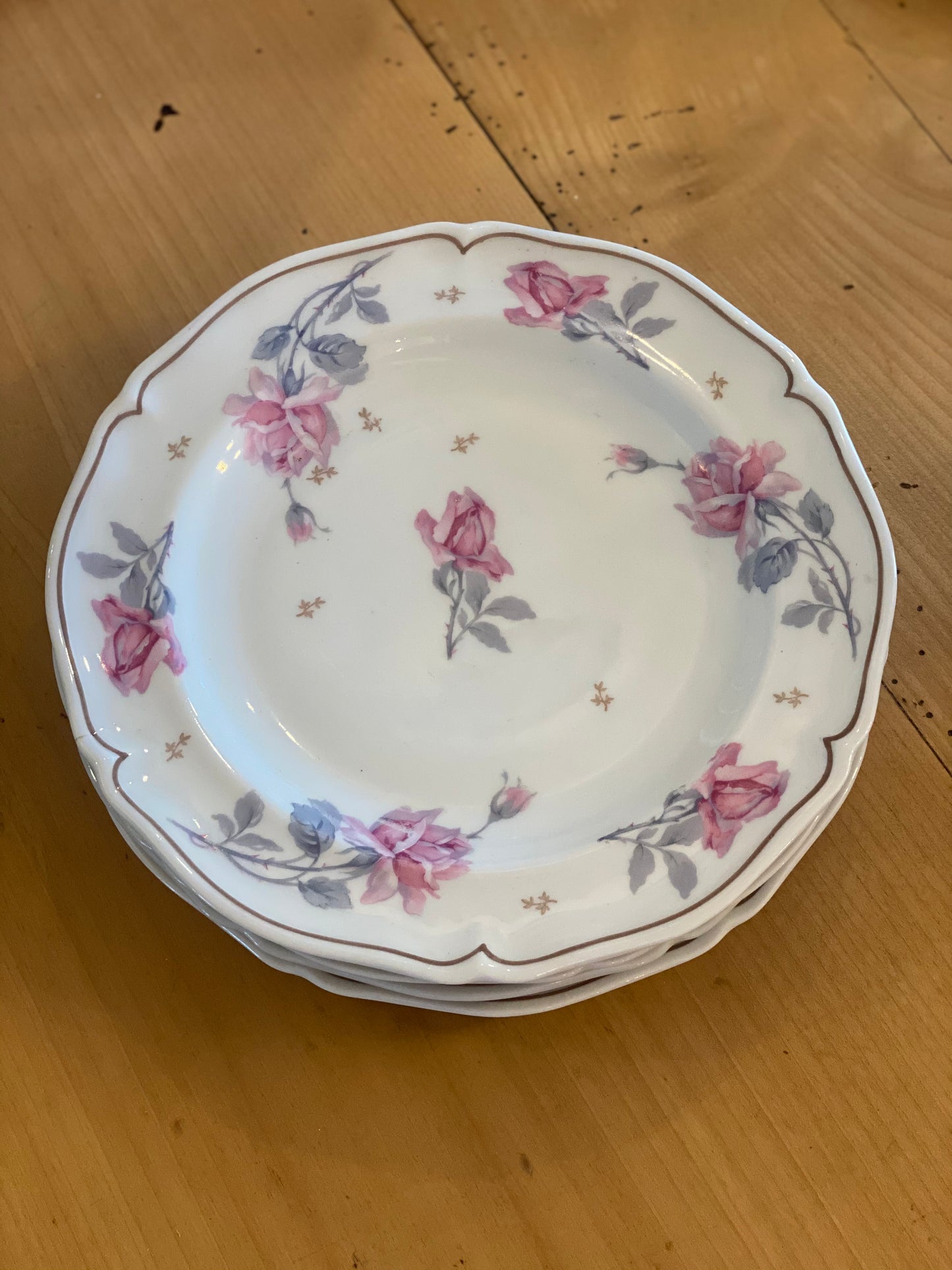 4 Assiettes fleuries vintage Limoges