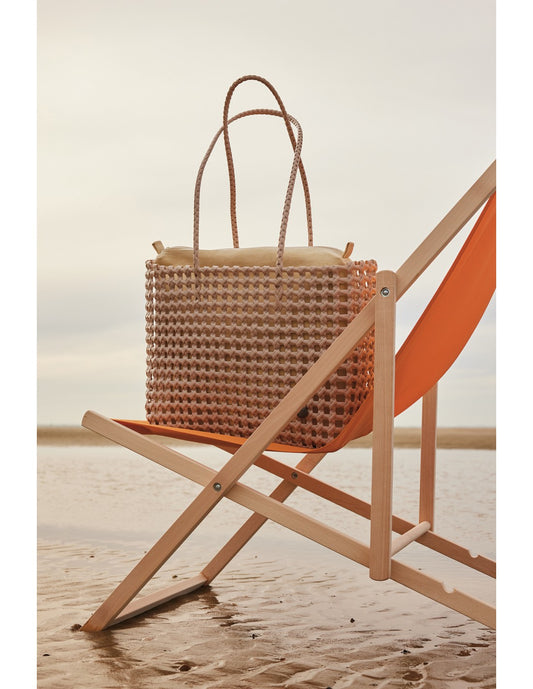 Panier cabas Maze d' HANDED BY - plastique recyclé tressé, effet crochet