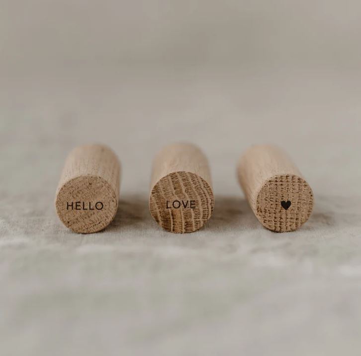 Crochets muraux bois - Hello Love (lot de 3)