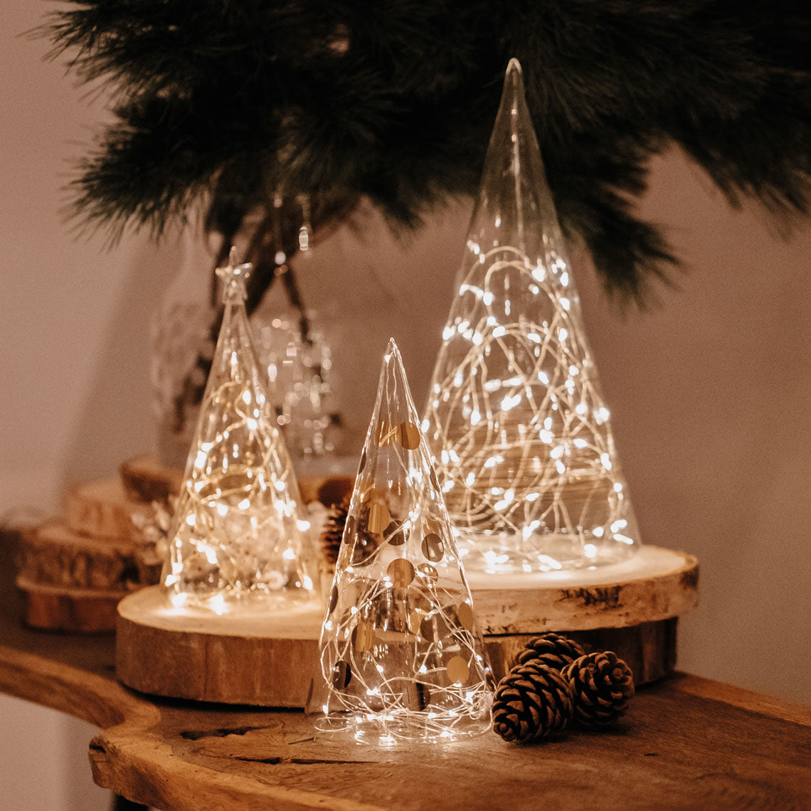 SAPIN EN VERRE "POIS OR"- Räder