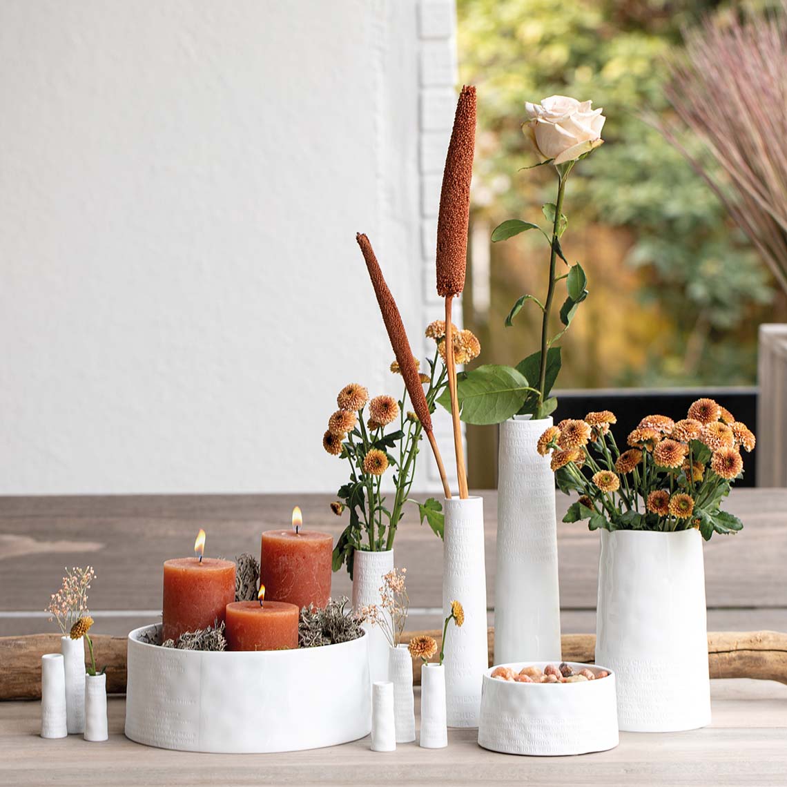 Vase étroit en porcelaine avec texte botanique - RäderVase étroit en porcelaine avec texte botanique - Räder