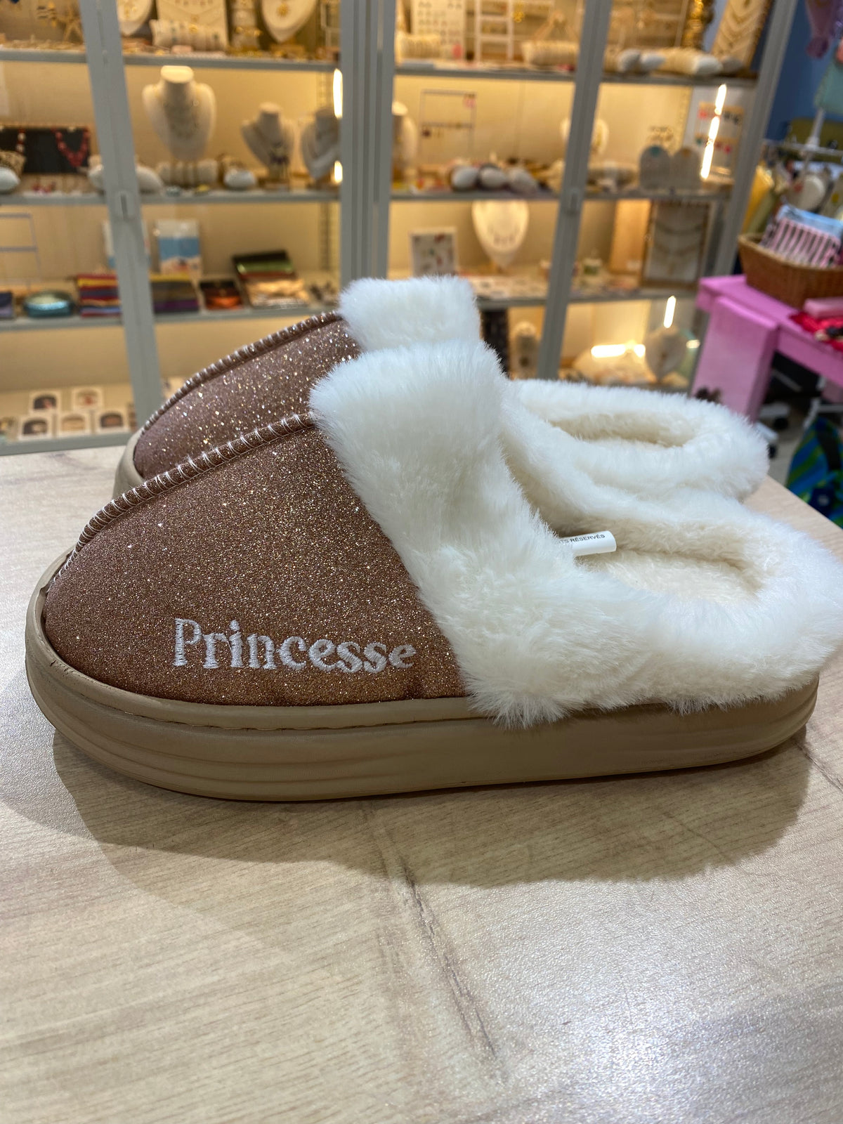 Chaussons à paillettes à message : PRINCESSE