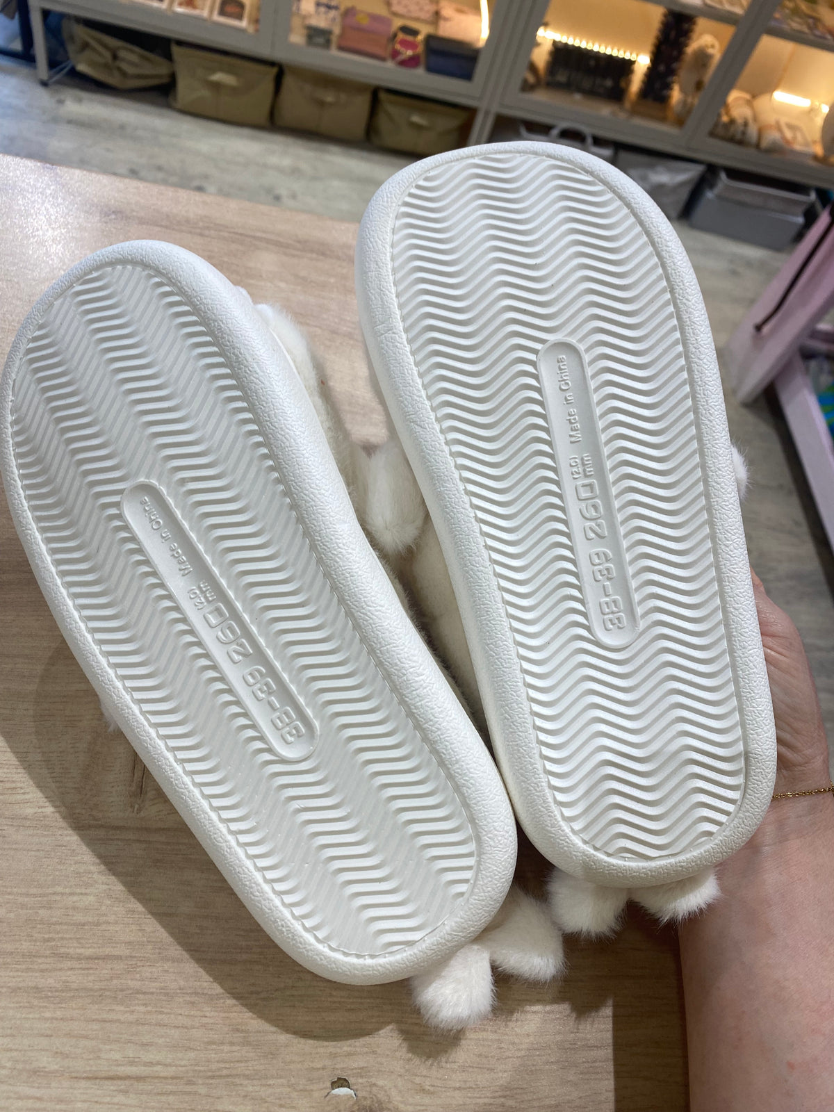 Chaussons requin blanc - du 36 => au 41