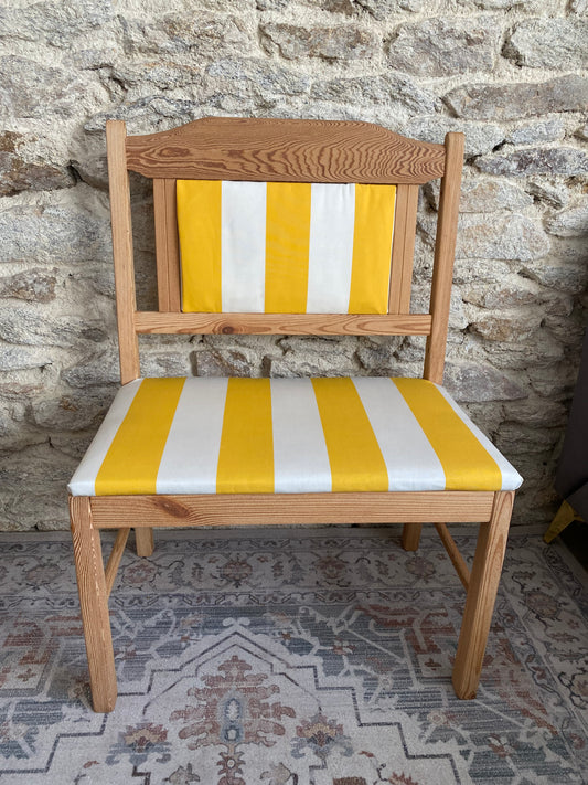 Banc en pin tissu upcyclé