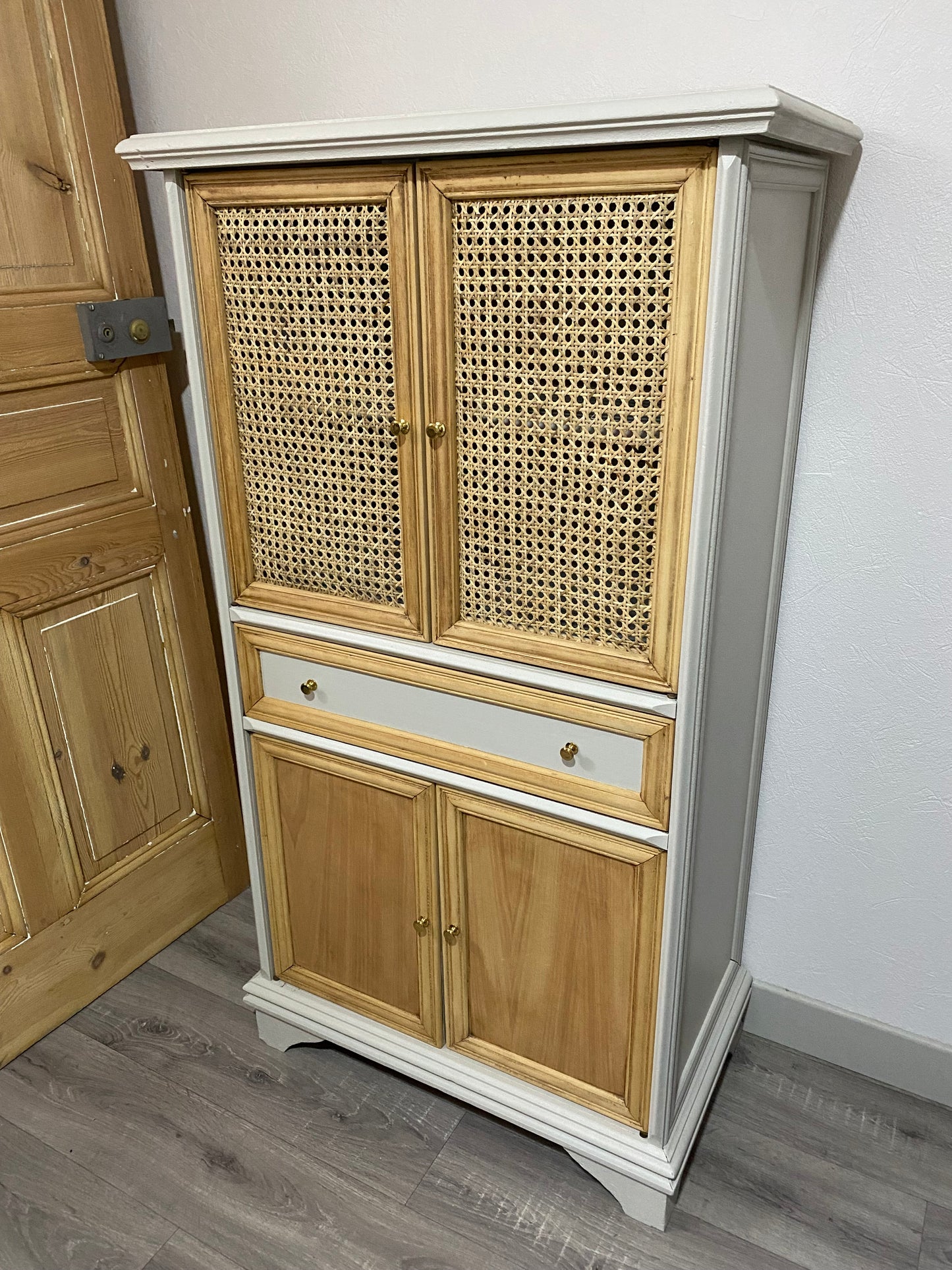 Armoire