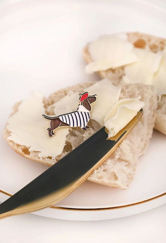 Pin's Petit Frenchie le chien teckel - ATWS