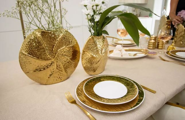 Vase doré en céramique