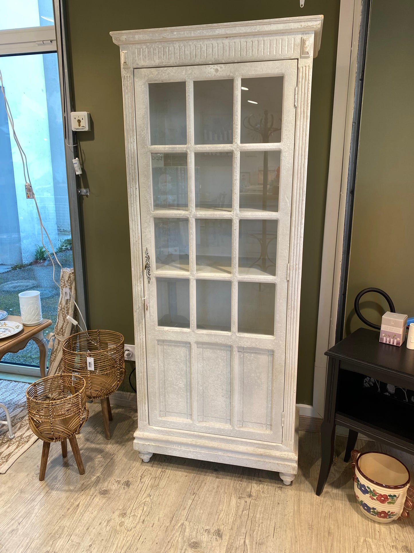 Vitrine style ancien avec 1 porte