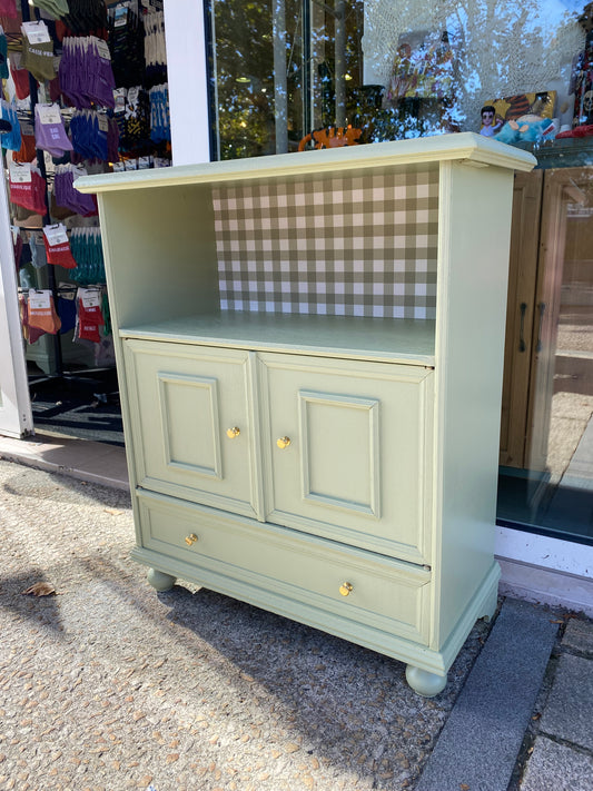 Meuble de rangement rénové