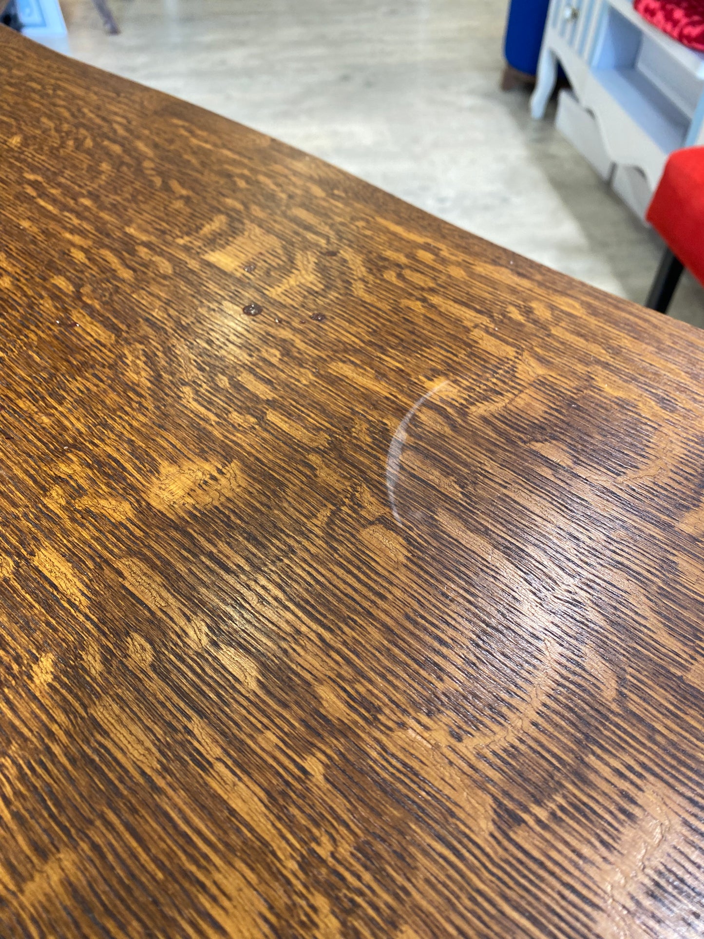 Petit meuble de rangement ancien