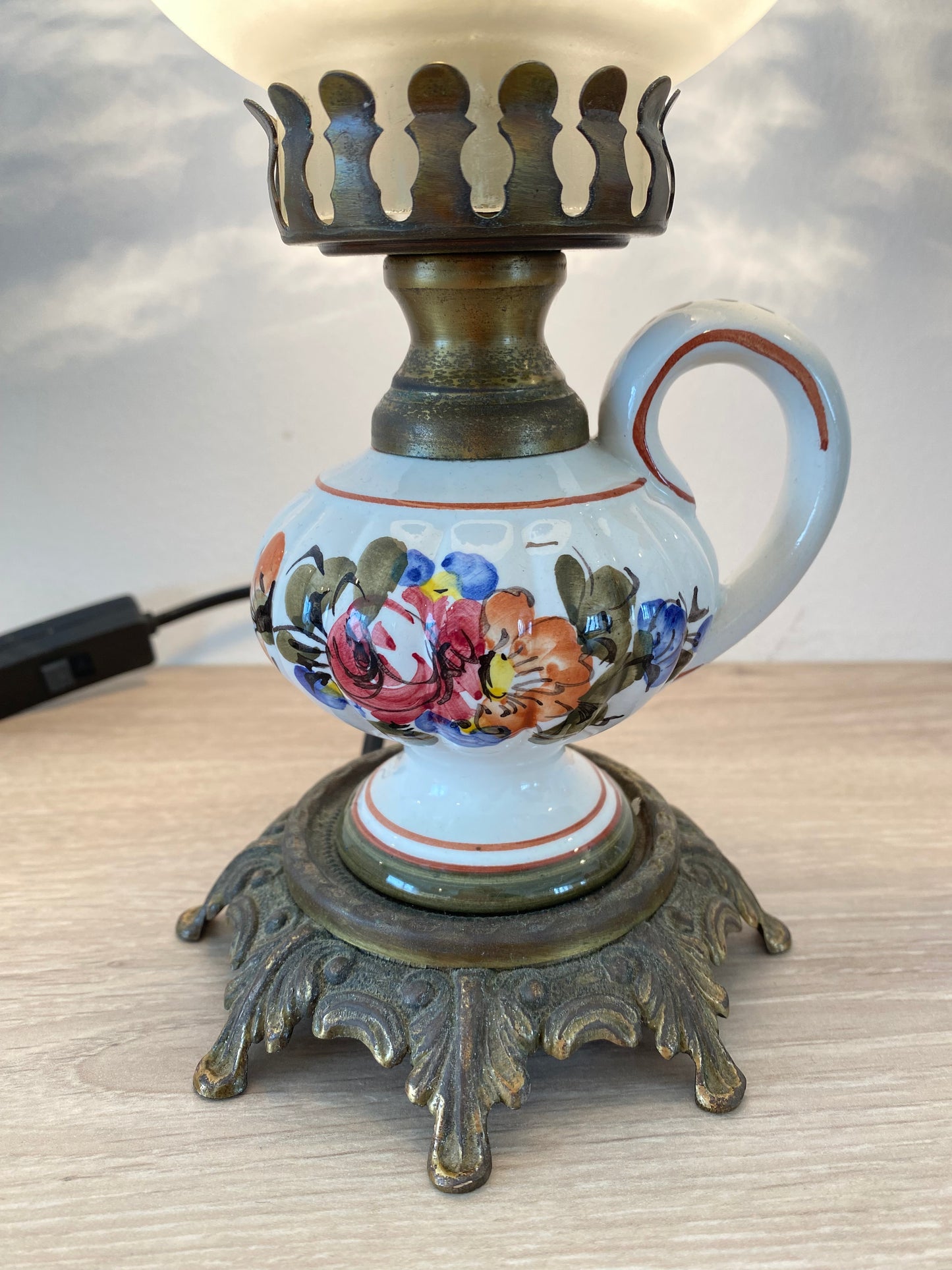 Lampe ancienne laiton céramique façon lampe à pétrole