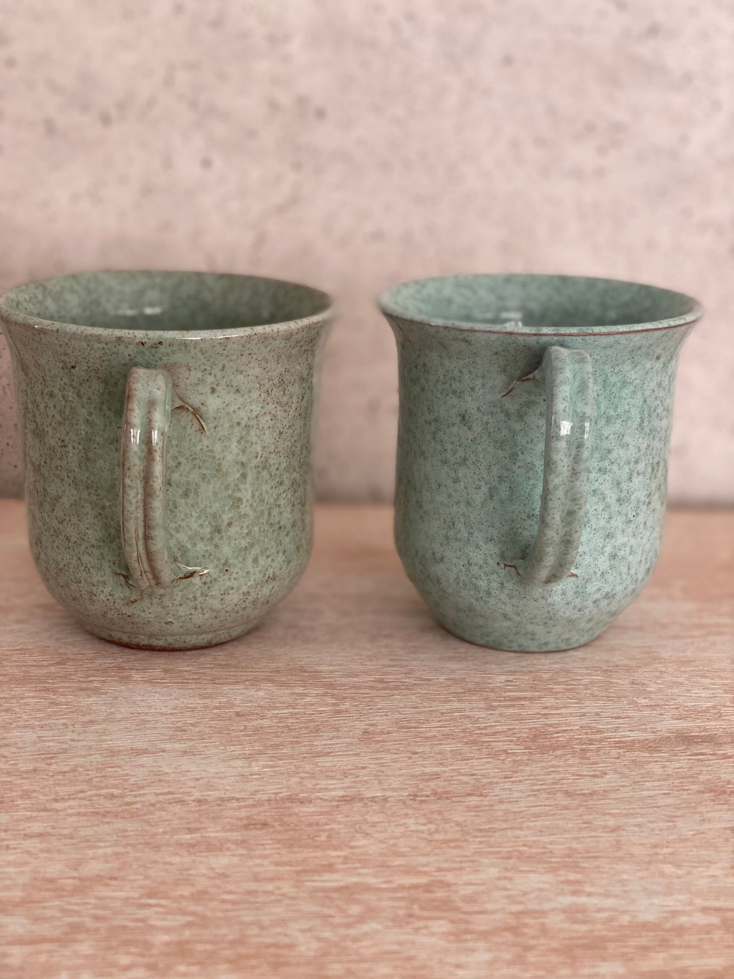 Duo de mugs anciens céramique