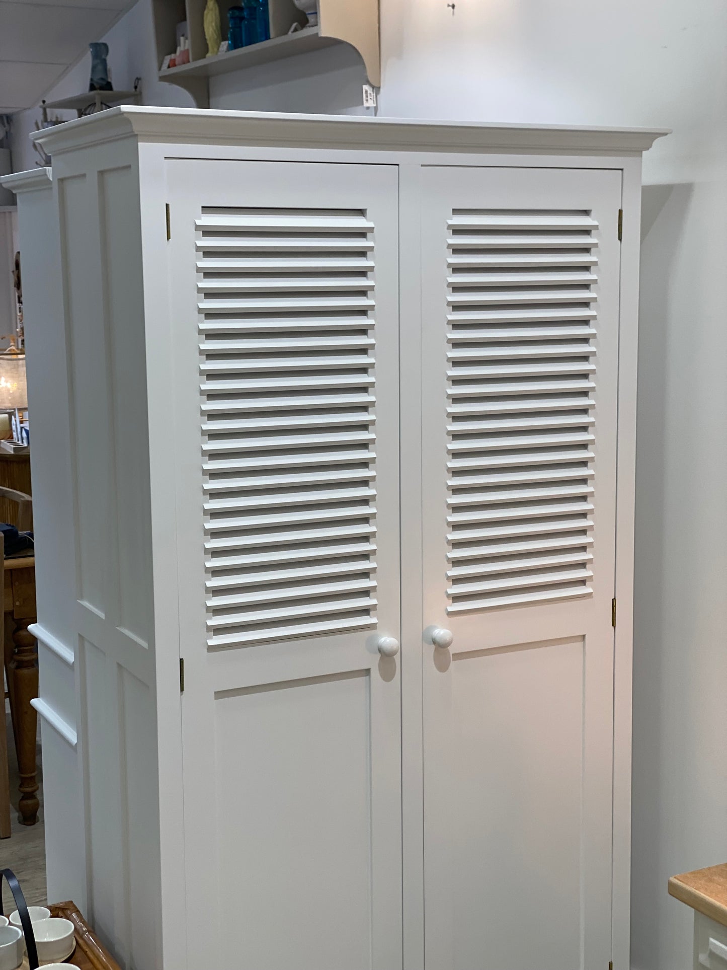 armoire penderie persienne