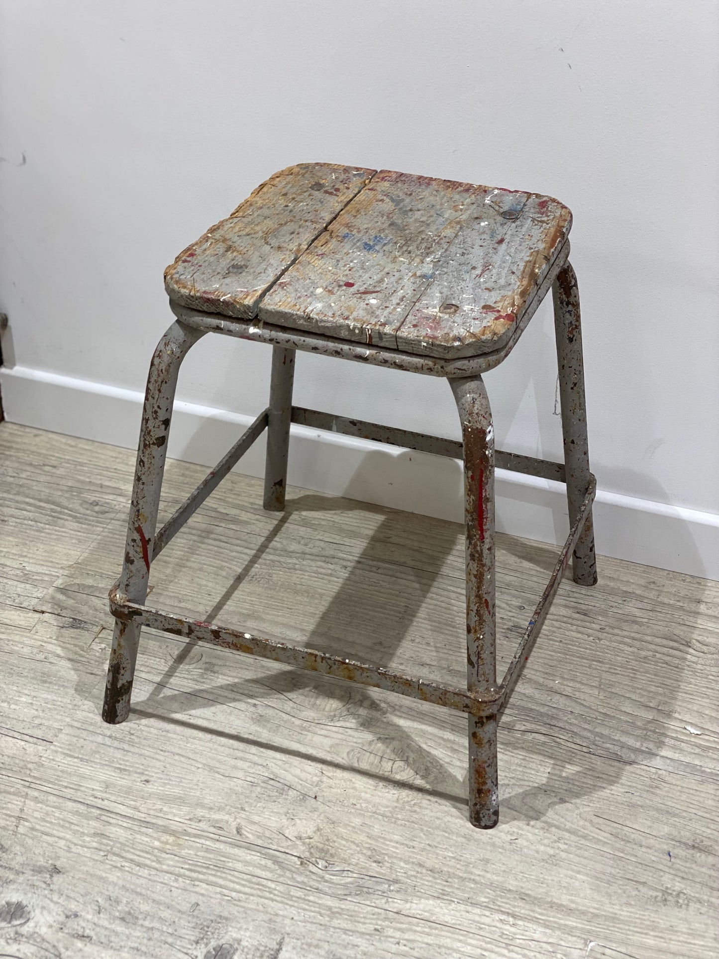 tabouret ancien de peintre