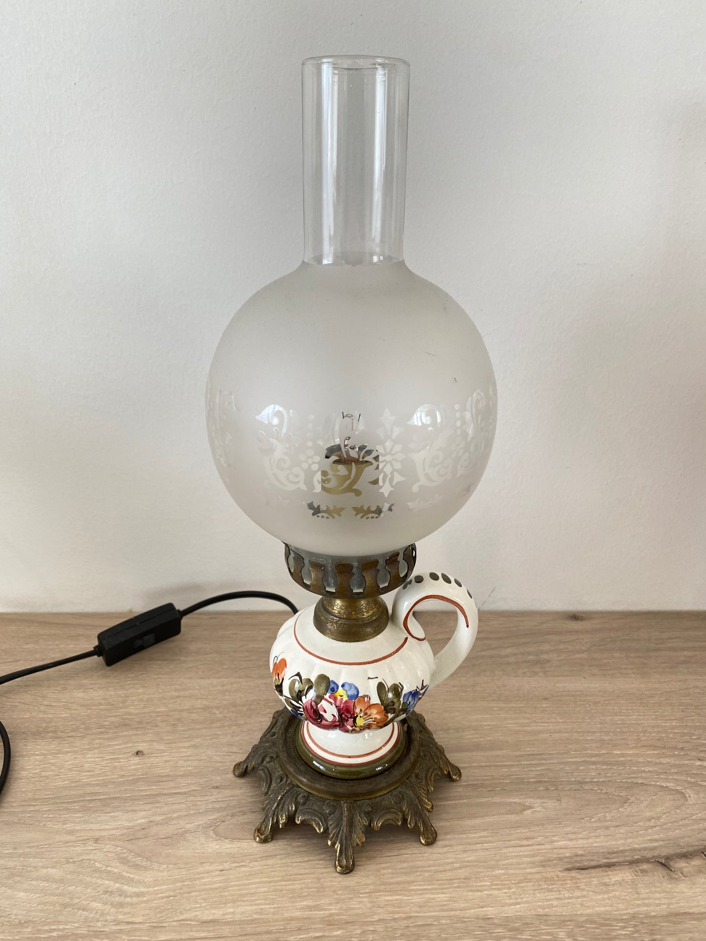 Lampe ancienne laiton céramique façon lampe à pétrole