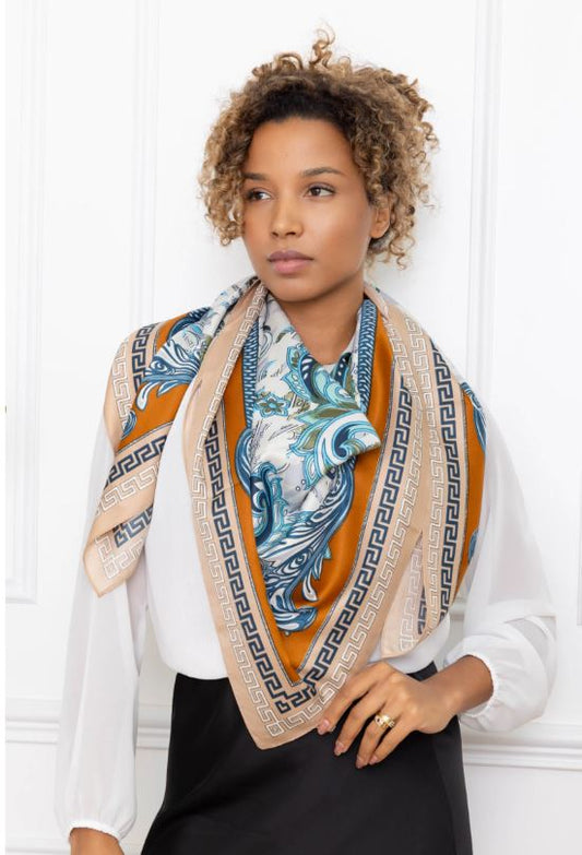 Grand foulard carré fantaisie