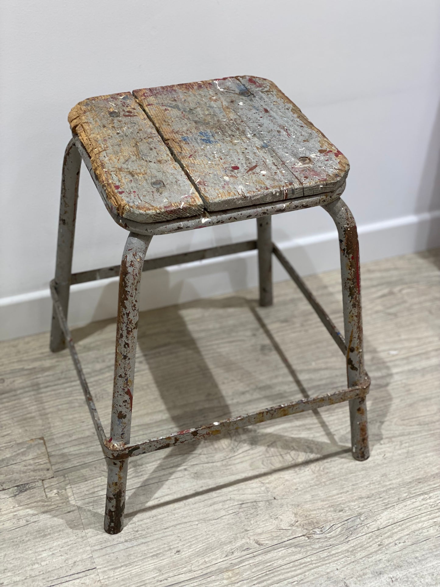 tabouret ancien de peintre