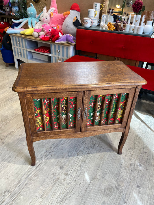 Petit meuble de rangement ancien