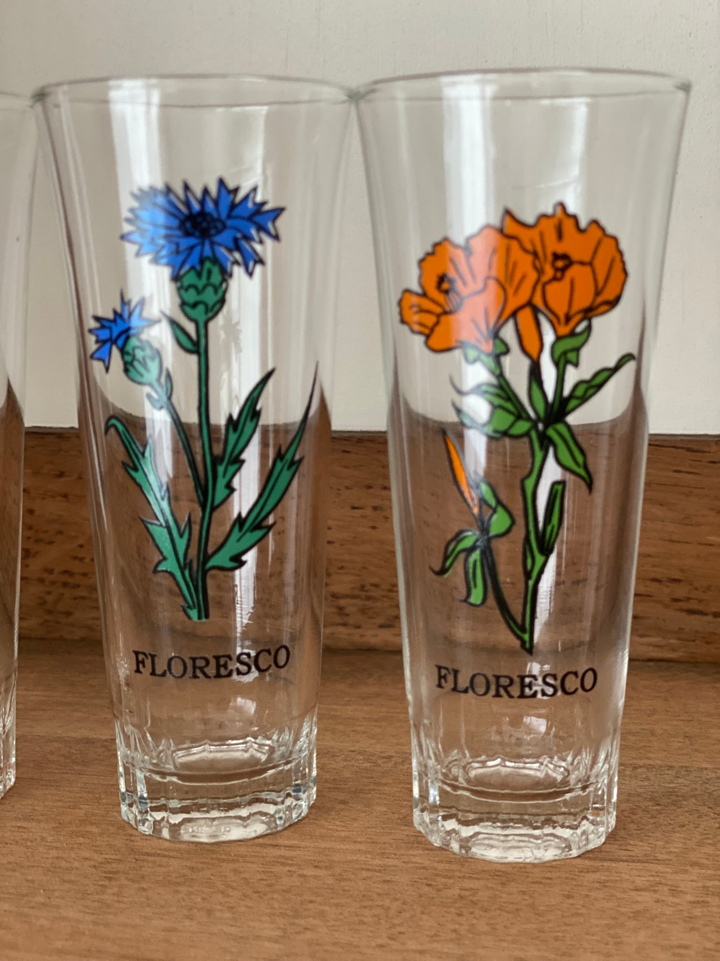 4 verres à liqueur vintage Floresco