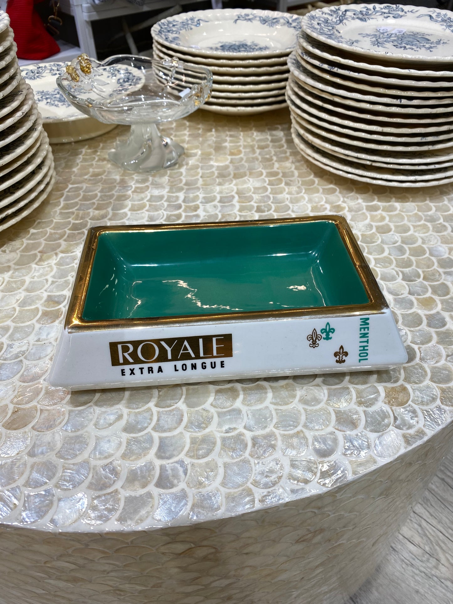Cendrier publicitaire "ROYALE" extra longue Menthol