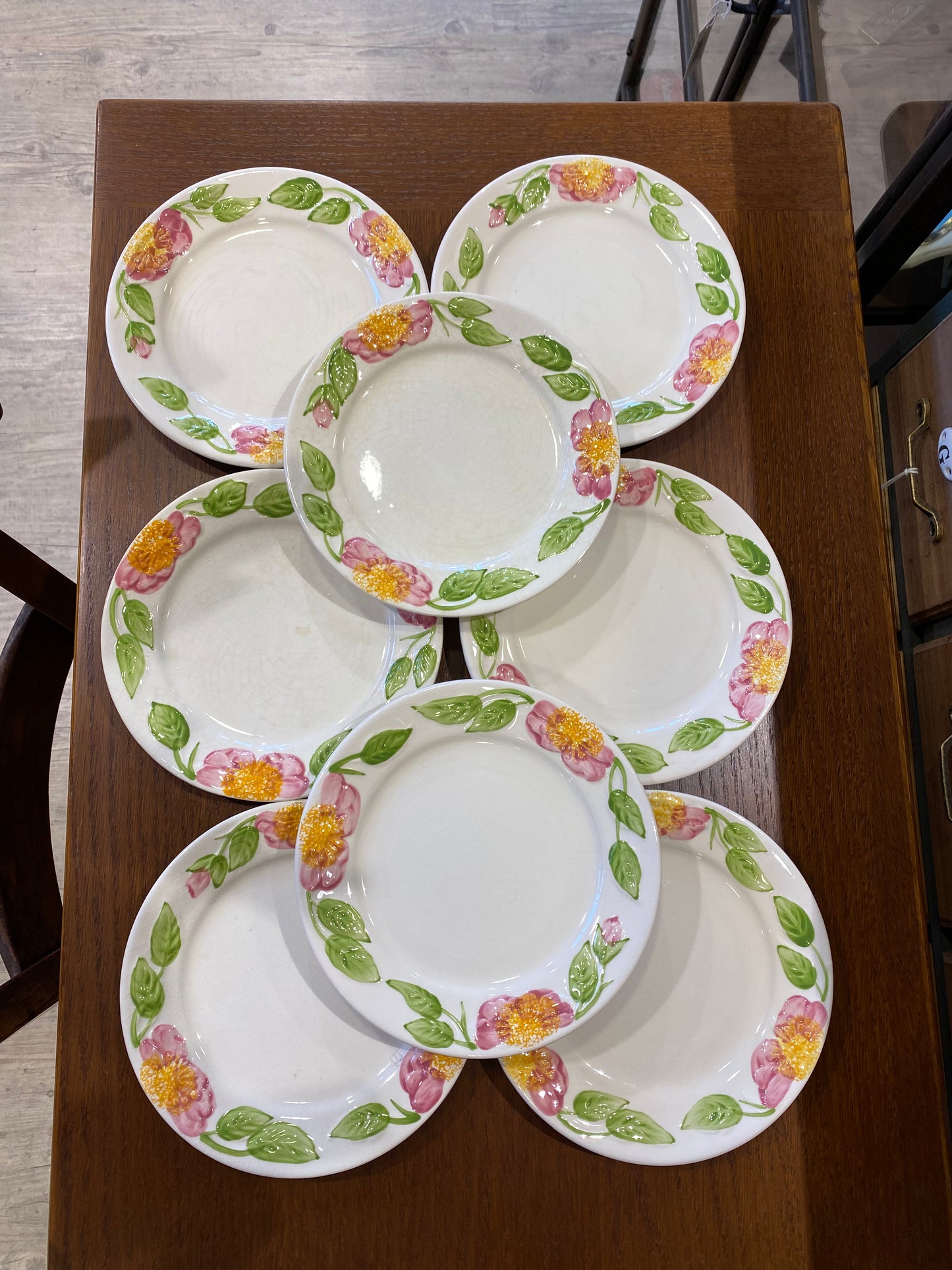 LOT DE 8 PETITES ASSIETTES BARBOTINE FLEURS