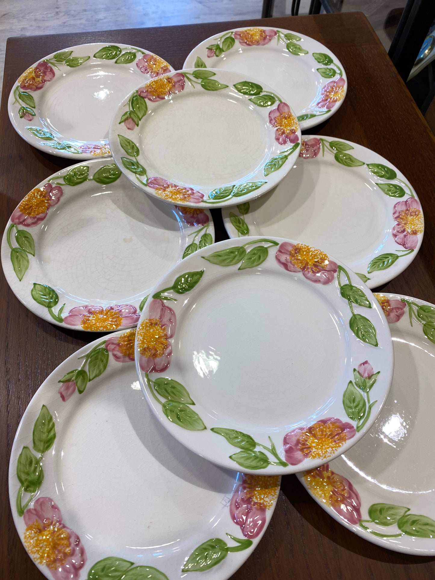 LOT DE 8 PETITES ASSIETTES BARBOTINE FLEURS