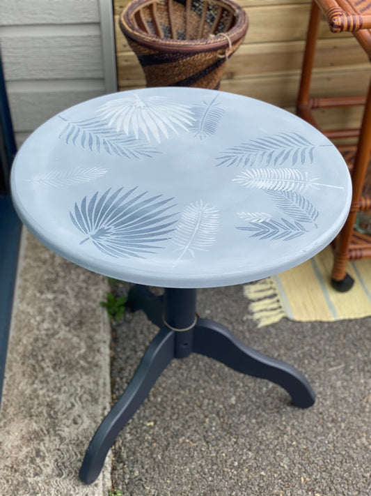 Petite table ronde d’appoint