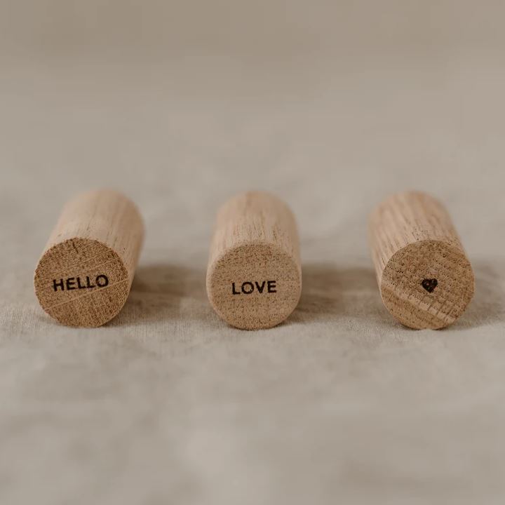 Crochets muraux bois - Hello Love (lot de 3)